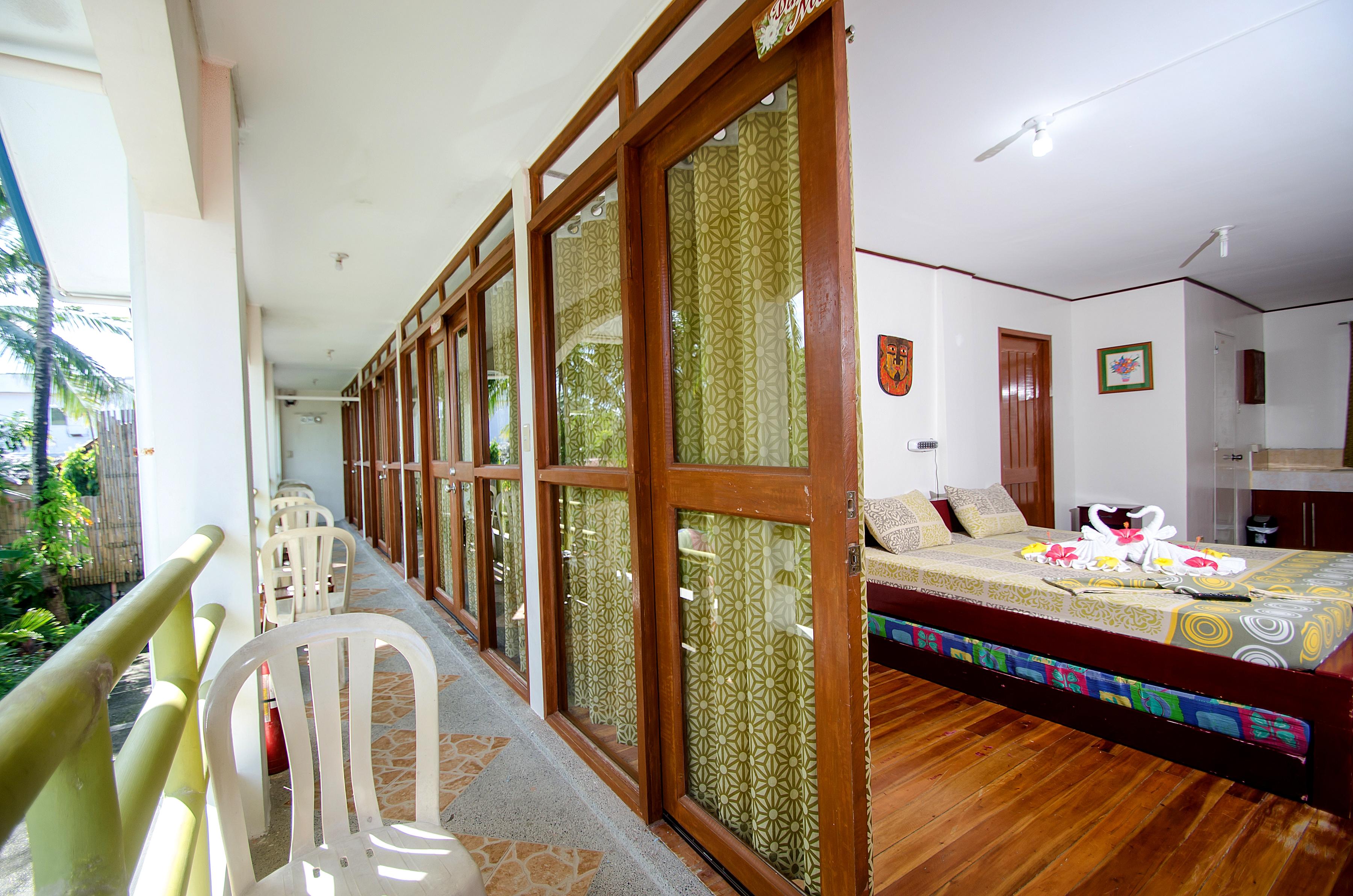Reddoorz Plus @ Secret Garden Boracay Balabag  المظهر الخارجي الصورة
